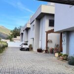Casa em villagio na vila Petrópolis - 4600